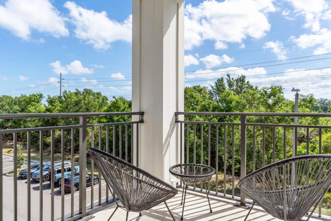 Sunny 2-Bed Oasis Pool And Gym In Apollo Beach Exterior foto